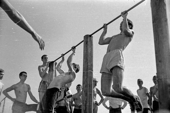 Турник: подбор упражнений